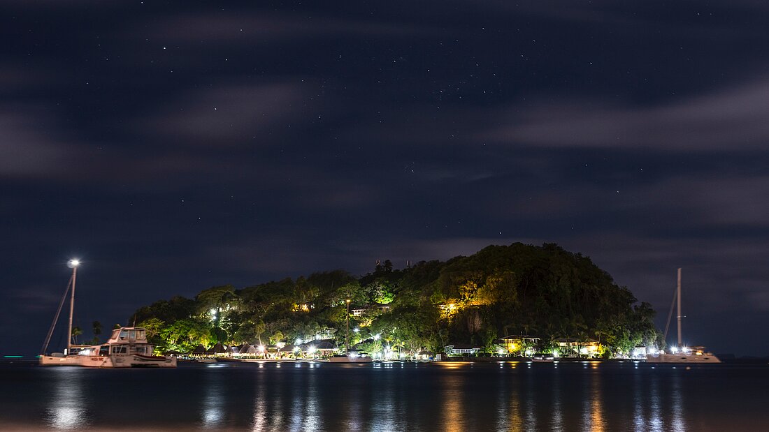 St. Vincent und die Grenadinen Nächtliche Beleuchtung der Insel St. Vincent